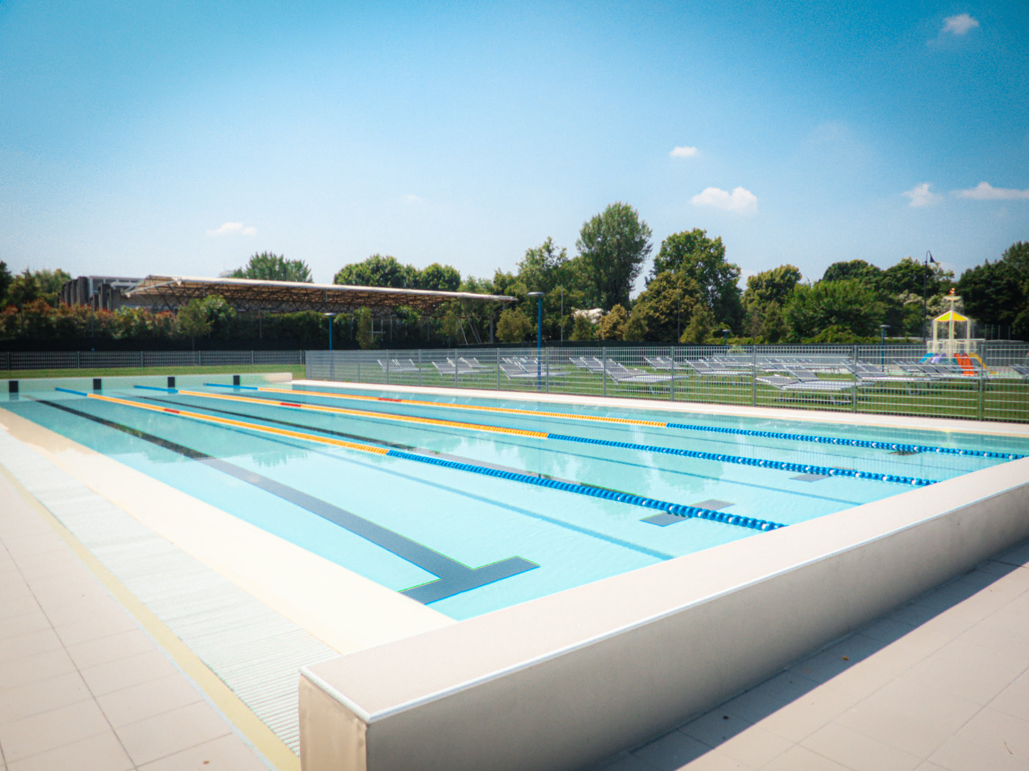 Aperto il lido estivo della piscina comunale di via Roma